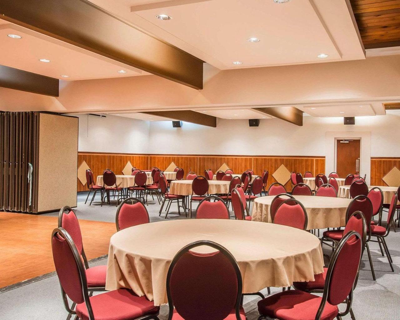 Hotel Danube Bleu Forestville Luaran gambar